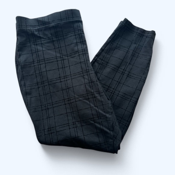 Plus Size Black Plaid Pants - Picture 1 of 3
